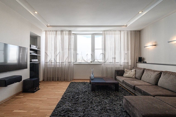 
  Продается 3-комн. квартира, 77 м², Державина ул, д. 77/1
. Фото 5.