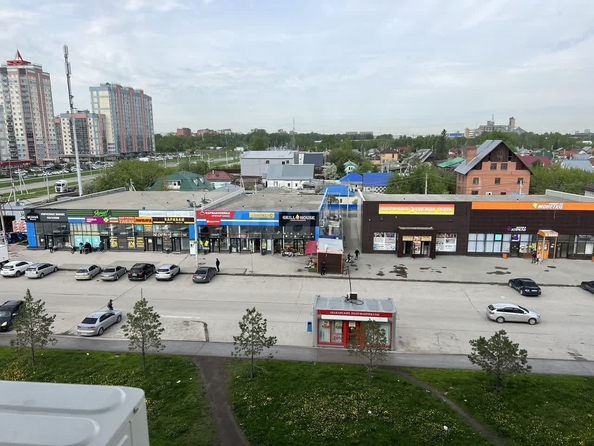 
  Продается 1-комн. квартира, 43 м², Петухова ул, д. 95
. Фото 5.