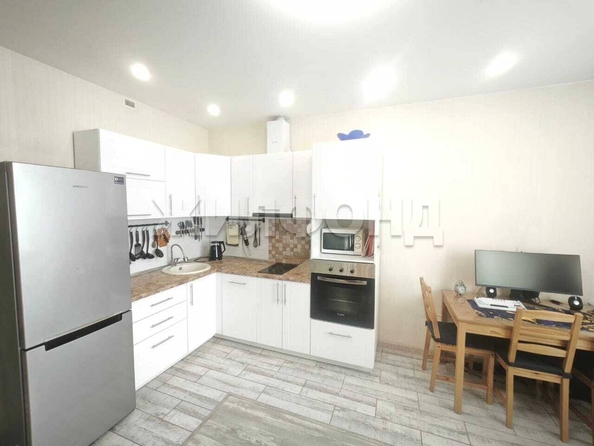 
  Продается 2-комн. квартира, 43.2 м², Затонского ул, д. 106
. Фото 2.
