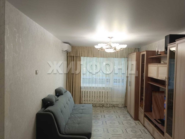 
  Продается 3-комн. квартира, 59.6 м², Связистов ул, д. 11
. Фото 7.