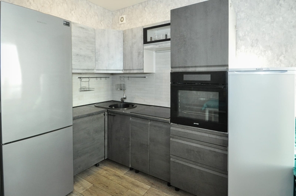
  Продам 1-комн. квартиру, 38.8 м², Романтиков ул, д. 6/1
. Фото 1.