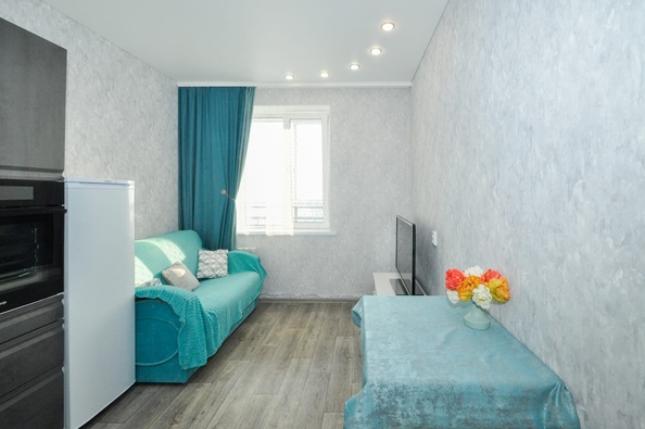 
  Продам 1-комн. квартиру, 38.8 м², Романтиков ул, д. 6/1
. Фото 3.