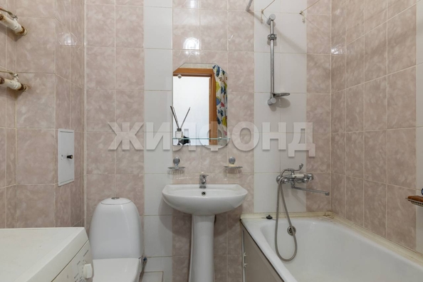 
  Продается 1-комн. квартира, 35.5 м², Толбухина ул, д. 2
. Фото 10.