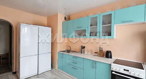 
  Продается 3-комн. квартира, 63.3 м², Краснообск, д. 212
. Фото 2.