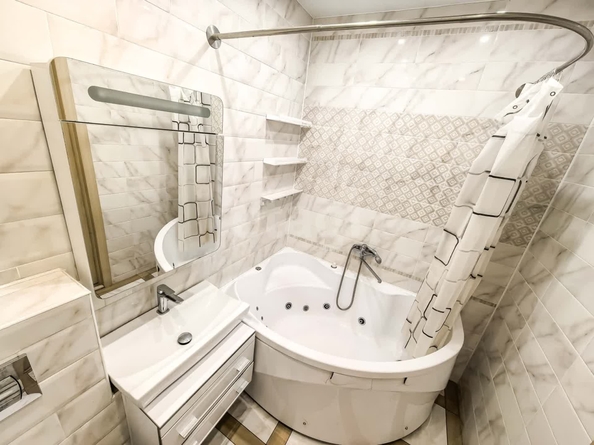 
  Продается 2-комн. квартира, 67 м², Танковая ул, д. 36
. Фото 9.