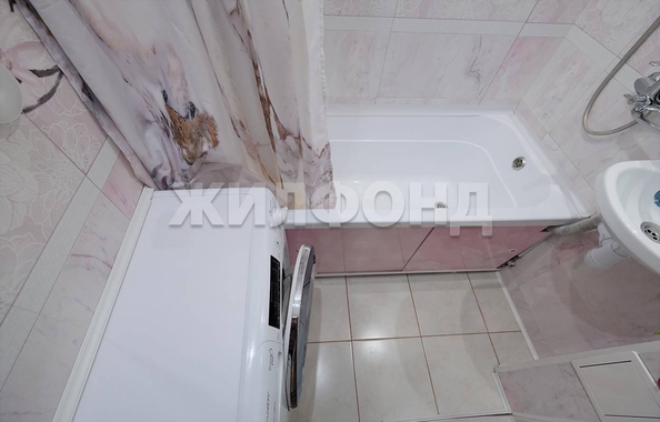 
  Продается 2-комн. квартира, 43.8 м², Невельского ул, д. 63
. Фото 9.