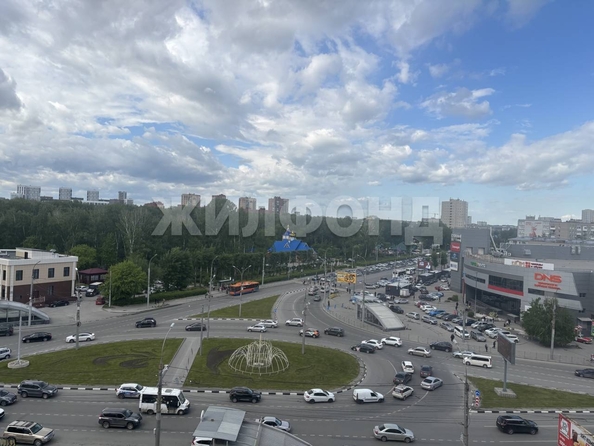 
  Продается 3-комн. квартира, 90 м², Кошурникова ул, д. 8
. Фото 17.