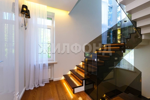 
  Продается 4-комн. квартира, 224.3 м², Кедровая ул, д. 43/4
. Фото 12.