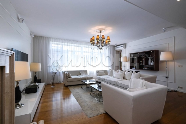 
  Продается 4-комн. квартира, 224.3 м², Кедровая ул, д. 43/4
. Фото 16.