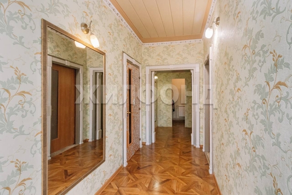 
  Продается дом, 398 м², Новосибирск
. Фото 18.