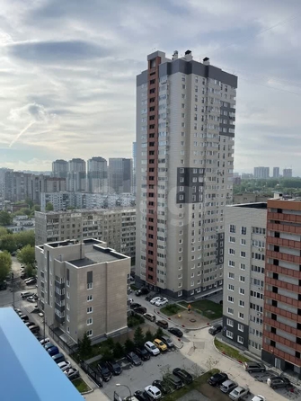 
  Сдается 3-комн. квартира, 110 м², Державина ул, д. 77
. Фото 18.
