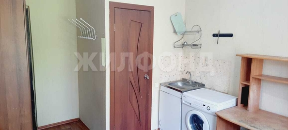 
  Сдается 1-комн. квартира, 16 м², Есенина ул, д. 37/1
. Фото 4.