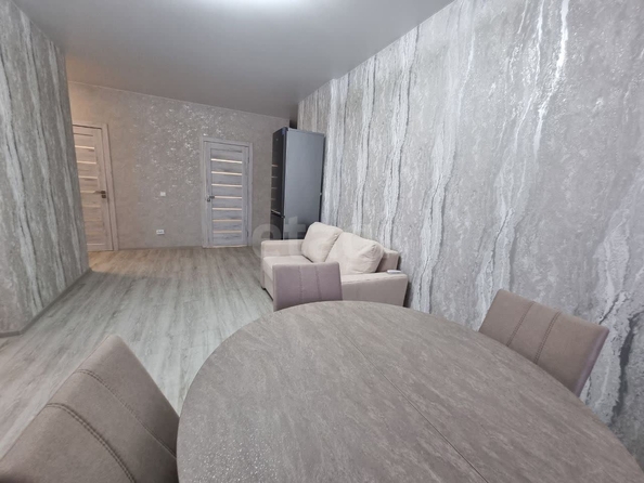 
  Сдается 3-комн. квартира, 76.8 м², Семьи Шамшиных ул, д. 77
. Фото 6.