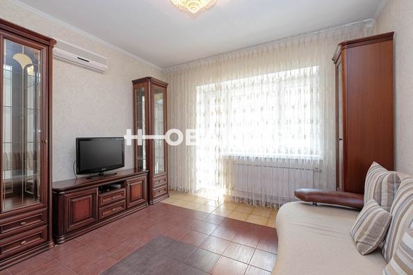 
  Продается 3-комн. квартира, 221.8 м², Красный пр-кт, д. 153А
. Фото 11.