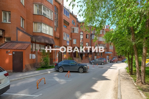 
  Продается 3-комн. квартира, 221.8 м², Красный пр-кт, д. 153А
. Фото 48.