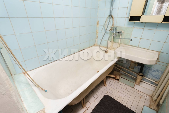 
  Продается 3-комн. квартира, 59.8 м², Полтавская ул, д. 45
. Фото 12.