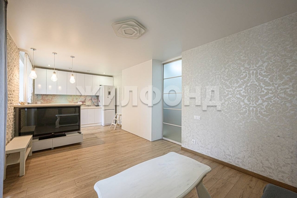 
  Продается 3-комн. квартира, 61.5 м², Сибирская ул, д. 51
. Фото 3.