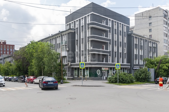 
  Продается 3-комн. квартира, 61.8 м², Урицкого ул, д. 1
. Фото 37.