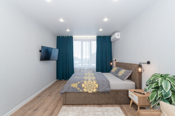 
  Сдается посуточно 1-комн. квартира, 40 м², Семьи Шамшиных ул, д. 12
. Фото 5.