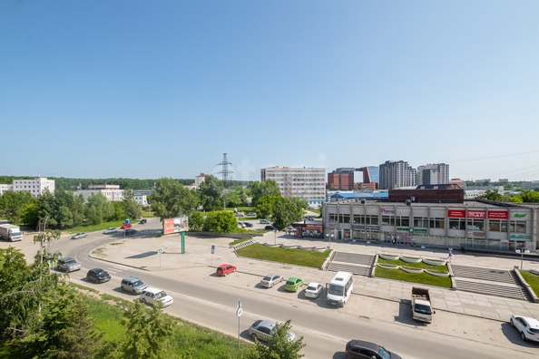 
  Продается 3-комн. квартира, 62.8 м², Демакова ул, д. 13
. Фото 16.