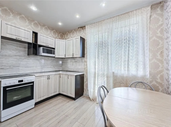 
  Продается 2-комн. квартира, 63.4 м², Кирова ул, д. 225
. Фото 2.