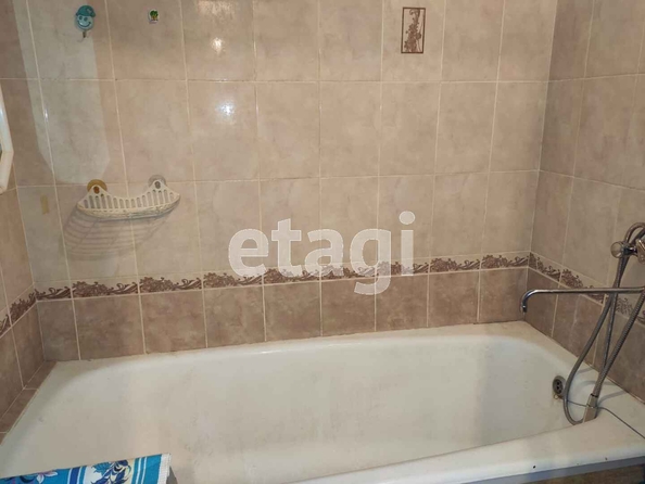 
  Продается 4-комн. квартира, 87 м², Выборная ул, д. 127
. Фото 6.