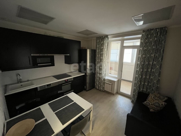 
  Сдается 1-комн. квартира, 40 м², Адриена Лежена ул, д. 27/1
. Фото 2.