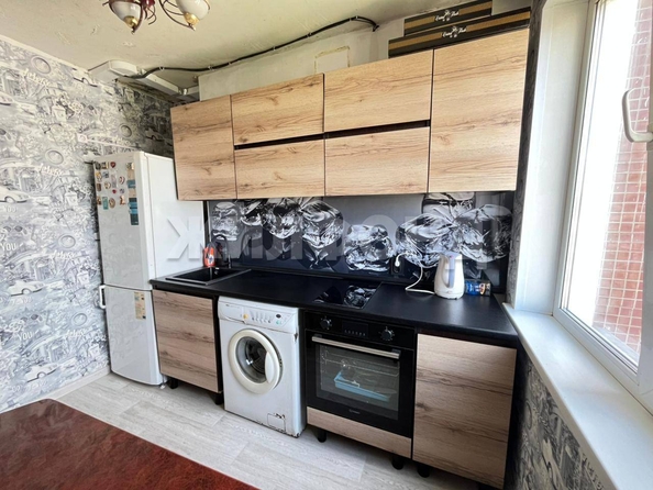 
  Продается 3-комн. квартира, 60.6 м², Красноярская ул, д. 36
. Фото 2.