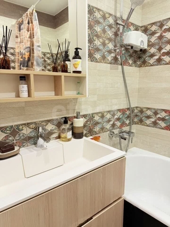 
  Сдается 3-комн. квартира, 84 м², Титова ул, д. 242
. Фото 13.