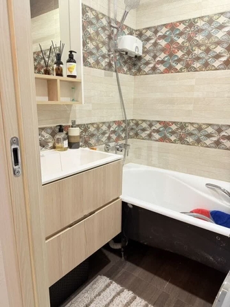 
  Сдается 3-комн. квартира, 84 м², Титова ул, д. 242
. Фото 14.