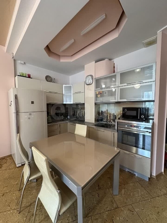 
  Сдается 3-комн. квартира, 91 м², Галущака ул, д. 1
. Фото 2.
