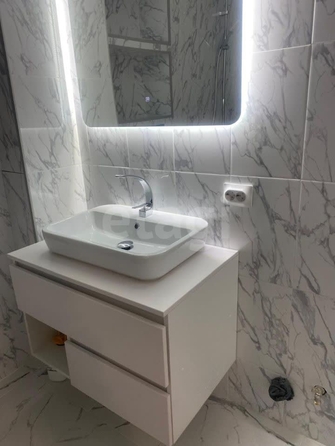 
  Продается 2-комн. квартира, 77 м², Спортивная ул, д. 13
. Фото 3.