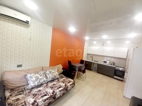 
  Продается 2-комн. квартира, 60 м², Гребенщикова ул, д. 12
. Фото 8.