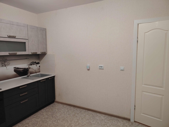 
  Сдается 1-комн. квартира, 35 м², Венская ул
. Фото 3.