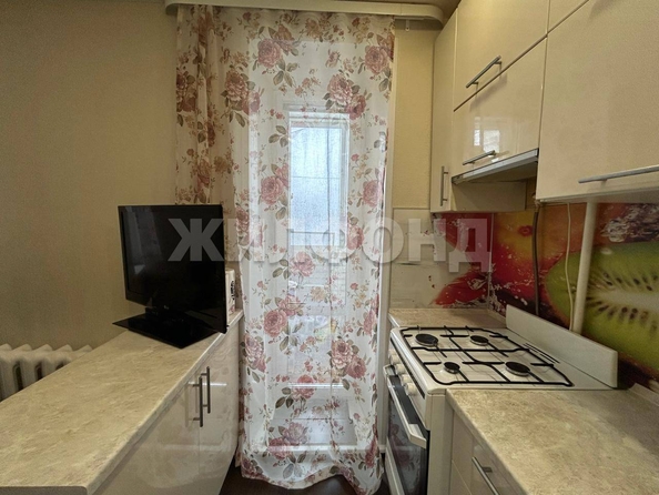 
  Продается 1-комн. квартира, 27.6 м², Ленина ул, д. 27
. Фото 2.