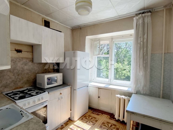 
  Продается 2-комн. квартира, 43 м², Блюхера ул, д. 33
. Фото 5.