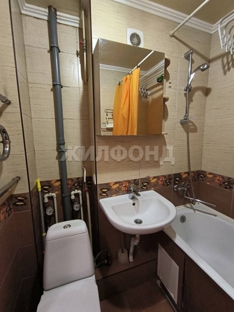 
  Продается 2-комн. квартира, 43 м², Блюхера ул, д. 33
. Фото 11.