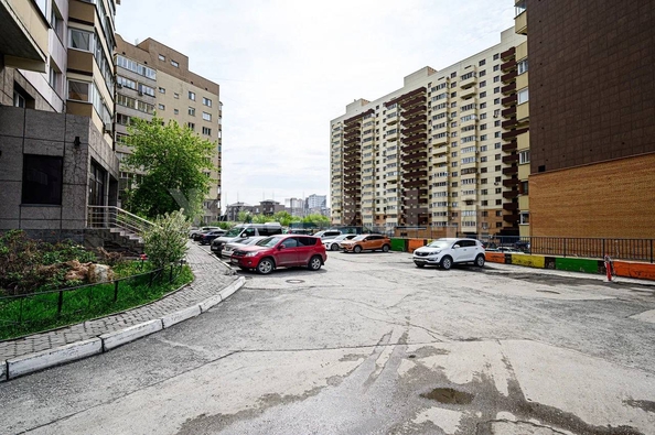 
  Продается 1-комн. квартира, 46 м², Военная ул, д. 9
. Фото 23.
