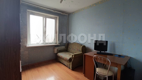 
  Продается 4-комн. квартира, 77.4 м², Троллейная ул, д. 132
. Фото 8.
