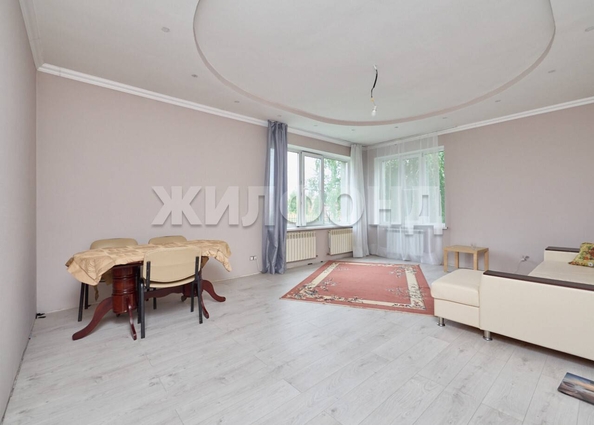 
  Продается дом, 540 м², Новосибирск
. Фото 6.