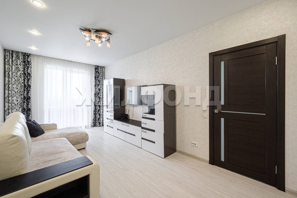 
  Продается 1-комн. квартира, 34.8 м², Бориса Богаткова ул, д. 260/1
. Фото 3.