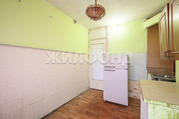 
  Продается 3-комн. квартира, 60.7 м², Связистов ул, д. 11
. Фото 8.