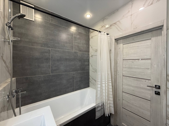 
  Сдается посуточно 1-комн. квартира, 40 м², Николая Островского ул, д. 195
. Фото 17.