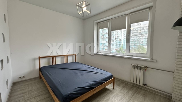
  Продается 1-комн. квартира, 48.3 м², Александра Чистякова ул, д. 2/2
. Фото 4.