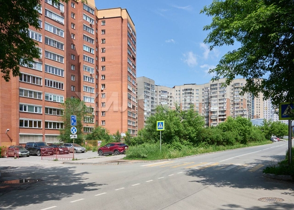 
  Продается 2-комн. квартира, 75.7 м², Федосеева ул, д. 2
. Фото 8.