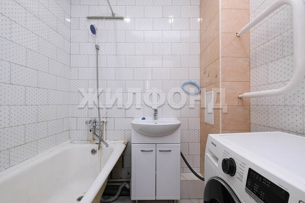 
  Продается 3-комн. квартира, 63.7 м², Новосибирская ул, д. 12
. Фото 1.
