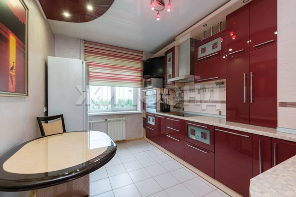 
  Продается 4-комн. квартира, 108.7 м², Краснообск, д. 212
. Фото 3.