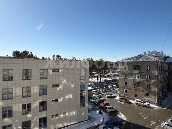
  Продается 2-комн. квартира, 48 м², Первомайская ул, д. 150
. Фото 9.
