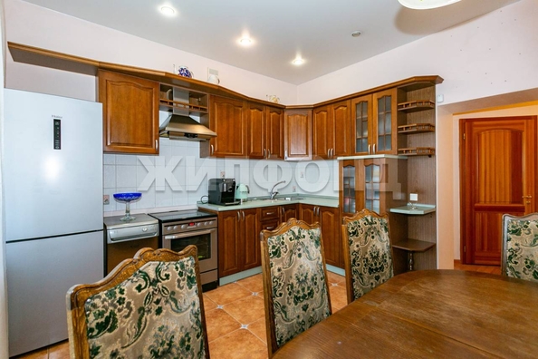 
  Продается 2-комн. квартира, 88.5 м², Вокзальная магистраль ул, д. 10
. Фото 2.