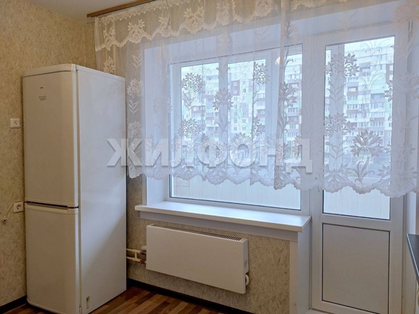 
  Продается 1-комн. квартира, 32.6 м², Титова ул, д. 276
. Фото 3.